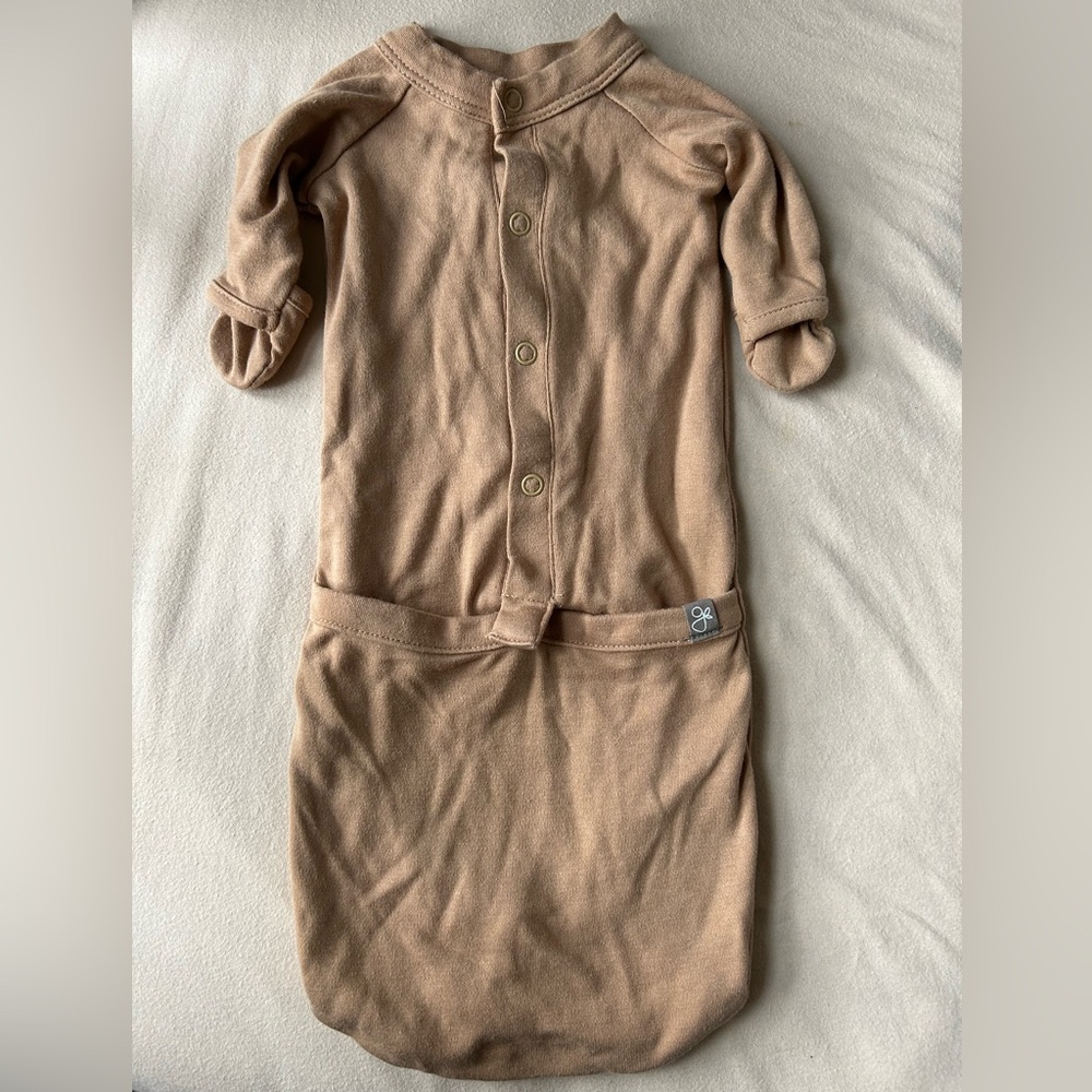Goumi Newborn Brown Baby Sleep Gown